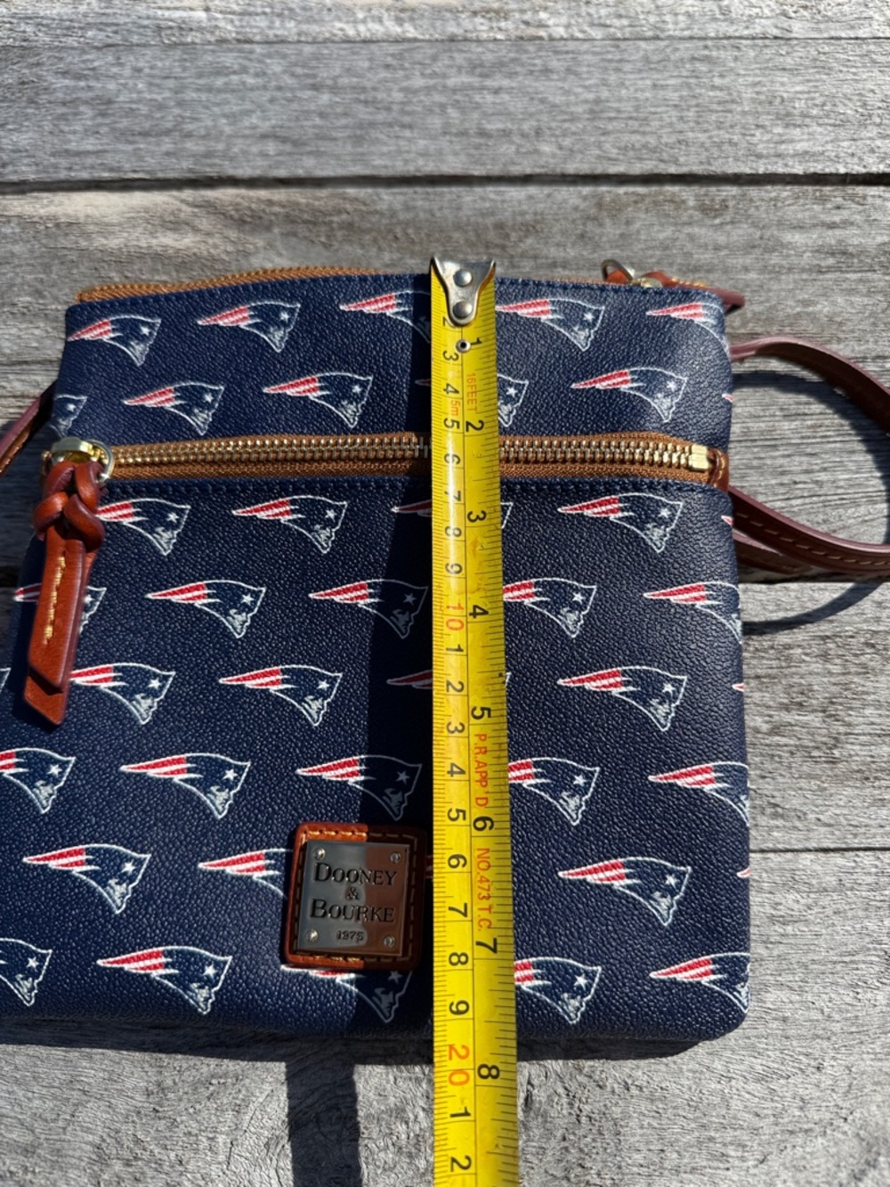NFL New England Patriots Dooney & Bourke Crossbody Bag‎ PURSE BLUE NWT - Picture 5 of 6